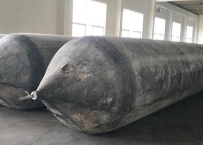 Κίνα Πνευματικοί λαστιχένιοι αερόσακοι προώθησης σκαφών αποβαθρών με τα συνθετικά στρώματα σκοινιού ροδών προμηθευτής