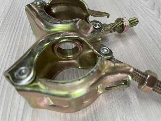 Υλικά σκαλωσιάς και εξαρτήματα 48mm χυτοσιδήρου στροφέας σφιγκτηρών σωλήνων διαμέτρων προμηθευτής